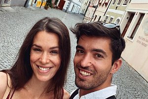 Olga a Jakub Plojharovi předávají štafetu 6x5 z jižních Čech